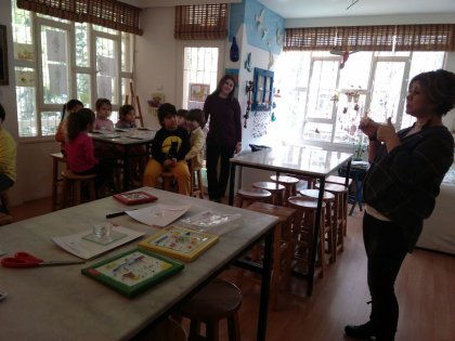 OKULUMUZ ÖĞRENCİLERİ CAM SANATI ETKİNLİĞİNDE